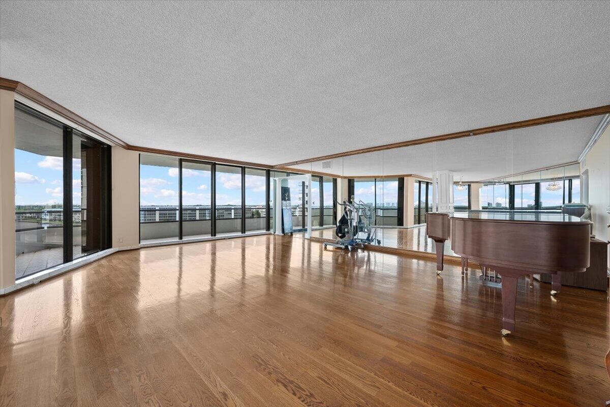 100 Lakeshore Drive 558, North Palm Beach, FL 33408, Unit 558
